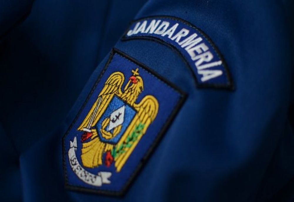 Amendați pentru că au cântat pe stradă