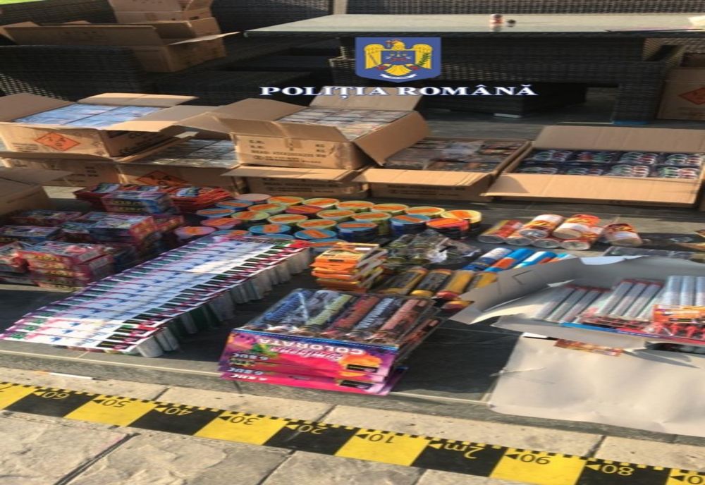Mai bine de jumătate de tonă de articole pirotehnice, descopertită în urma unor percheziții