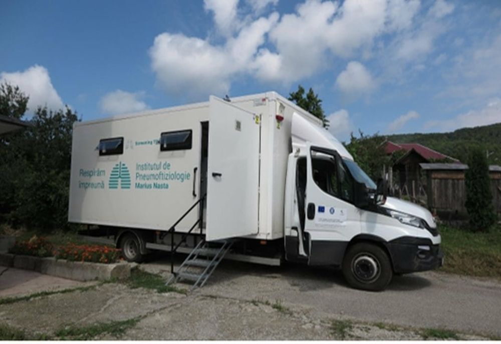 O caravană mobilă care depistează tuberculoza, va vizita 12 comune