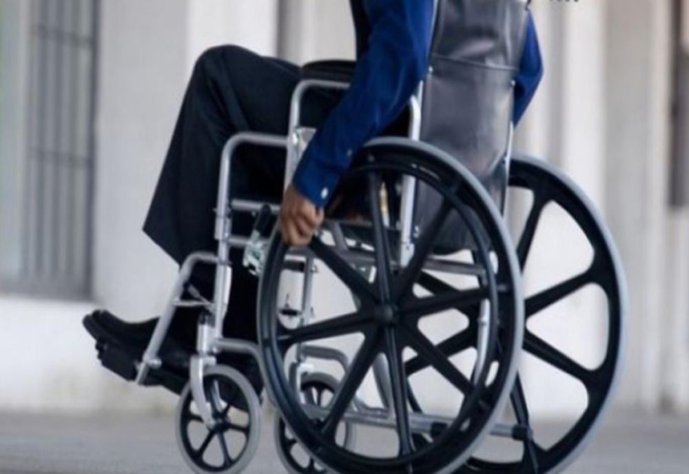 Tânăr cu handicap grav, umilit de Comisia de Evaluare: "Ar putea pune marfa pe raft la un magazin"