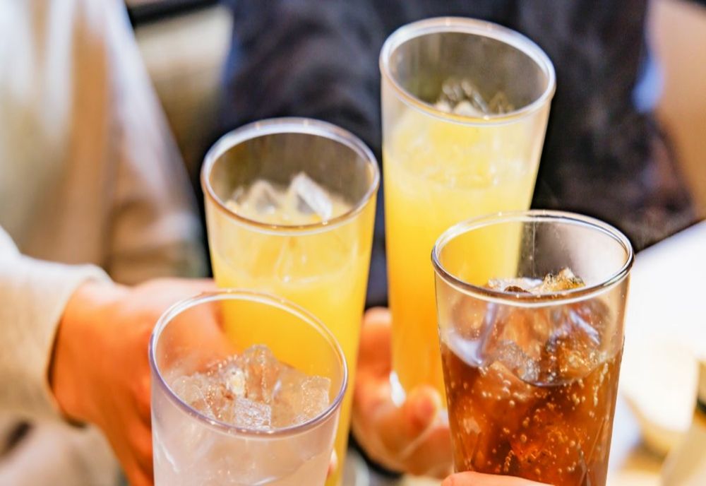 Cât de periculoase sunt, de fapt, băuturile dietetice