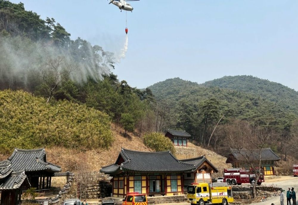 COREEA DE SUD: CEL PUȚIN 18 MORȚI, ÎN URMA CELOR MAI GRAVE INCENDII DIN ISTORIA ȚĂRII