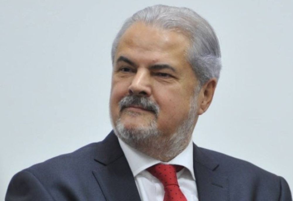 Adrian Năstase, operat în mare secret. Ce probleme de sănătate are