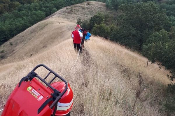 Intervenție a pompierilor pentru recuperarea unui tânăr căzut în Râpa Roșie