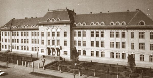 Președintele Klaus Johannis va deschide anul școlar la Alba Iulia