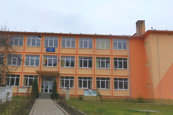 Liceul ”DR. LAZĂR CHIRILĂ” din BAIA DE ARIEȘ, eficientizat energetic cu fonduri europene