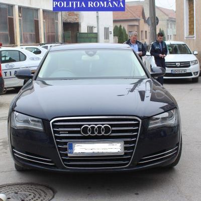 Încă un autoturism furat din Marea Britanie, găsit de polițiști în Alba