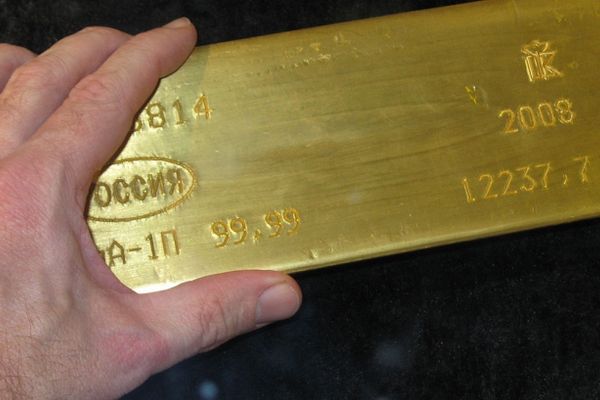 Un tânăr din Alba a înșelat o firmă de curierat din Sibiu