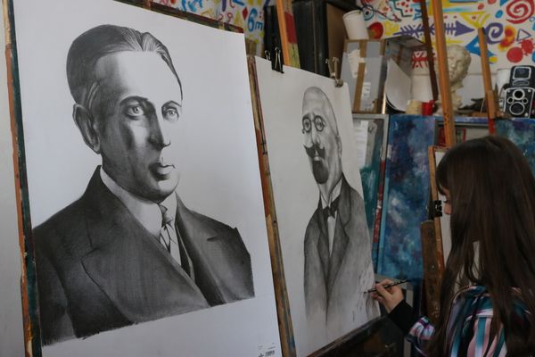 100 de chipuri ale Unirii din 1918