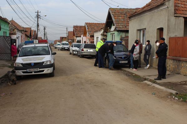 Comerciant ambulant din Mureș sancţionat de poliţiştii din Sebeş