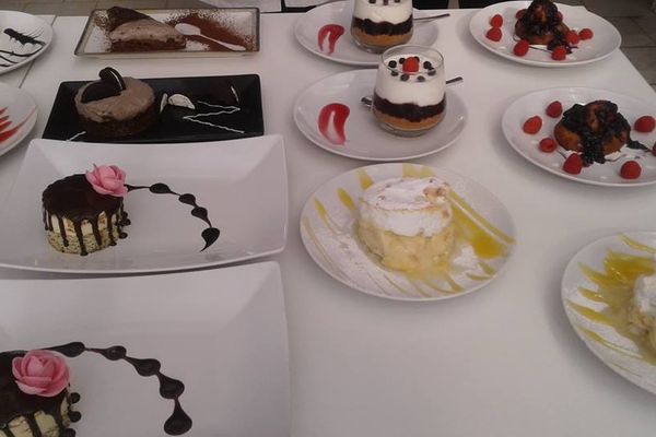 FOTO: O zi dulce în cofetăria Colegiului Economic