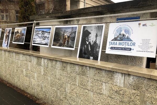 „Țara Moților – călătorie în timp” - Expoziție de fotografie la Centrul de Cultură „Augustin Bena” Alba