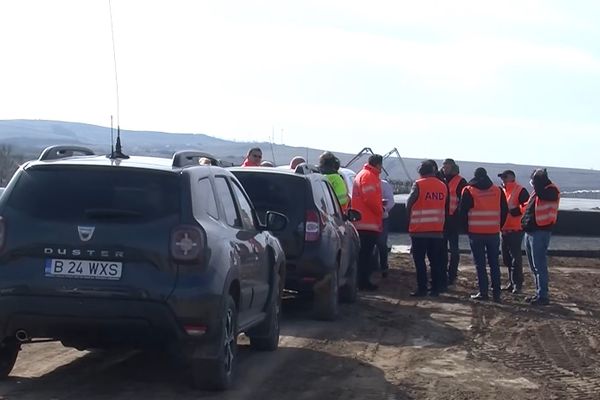 VIDEO - Inspecţie pe şantierele loturilor 1 şi 2 ale autostrăzii Sebeş-Turda