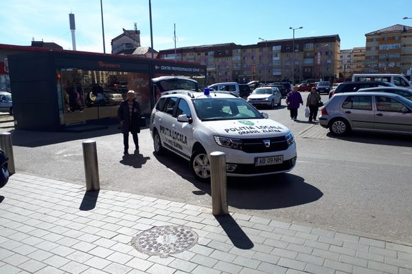 Cu girofarul de intervenție la shopping în supermarke-uri