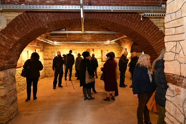 FOTO: Femeia, sărbătorită și prin artele plastice