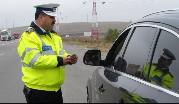 Tânăr din Ohaba prins conducând fără permis
