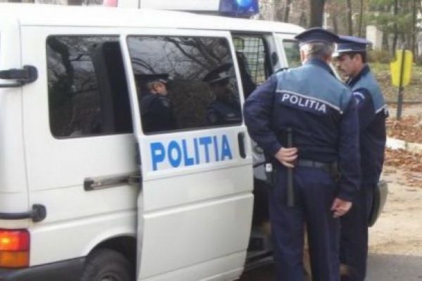 Persoane cercetate pentru FURT de polițiști din Alba