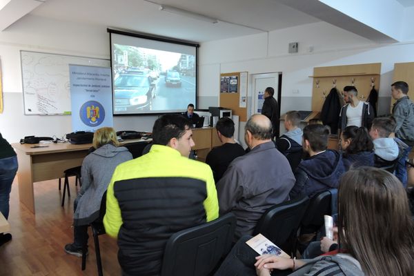 Campanie de informare și prevenire în cadrul săptămânii „Școala altfel”