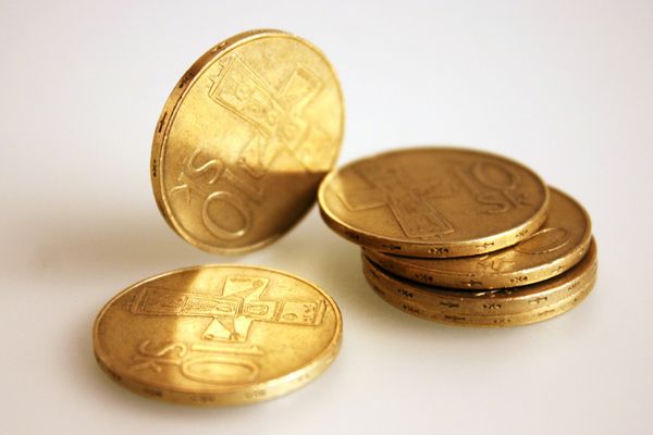 Bărbat din Jidvei reţinut pentru înşelăciune cu monede de aur