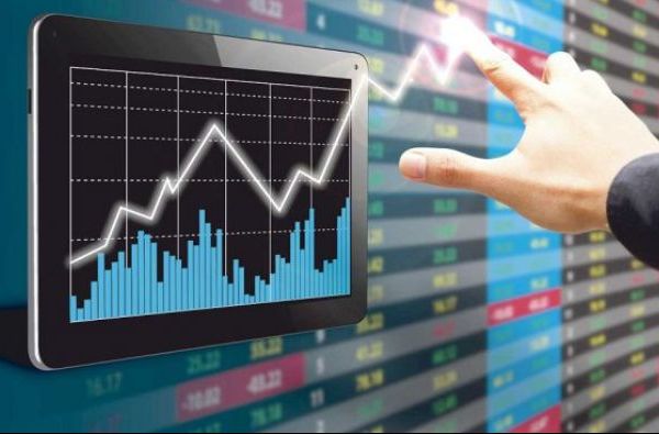 Analiză economică : Euro revine la 4,73 lei