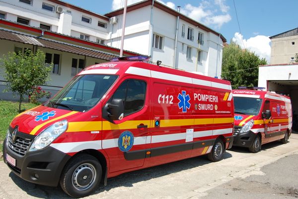 Ambulanțe noi pentru ISU Alba