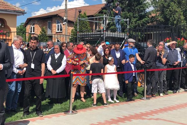 Ultimul eveniment al Suveranului Pontif la Blaj : Întâlnirea din cartierul Barbu Lăutaru, cu credincioșii rromi.