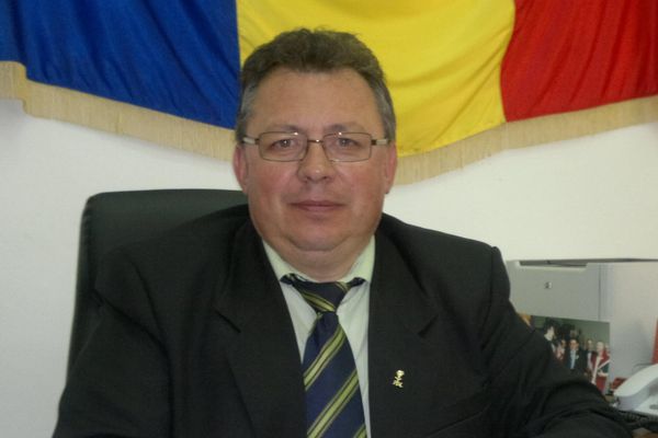 Sorin Bumb : Oameni precum Carmen Dan sau Viorica Dăncilă nu mai au ce căuta în fruntea țării și trebuie să plece acasă
