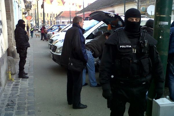 Video - UPDATE : Percheziții la Poșta Română. Angajații au blocat corespondența instanțelor