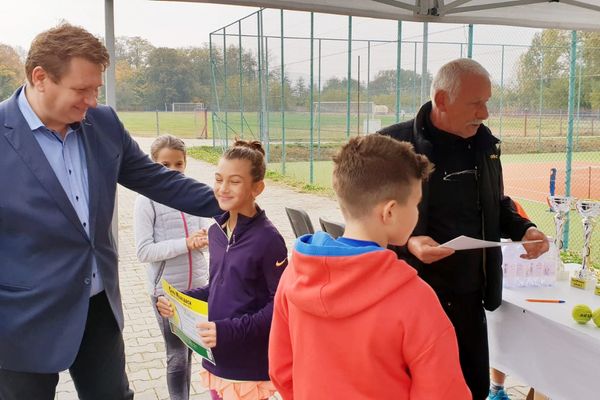 Municipiul Sebeș a depus proiectele pentru construirea a două baze sportive