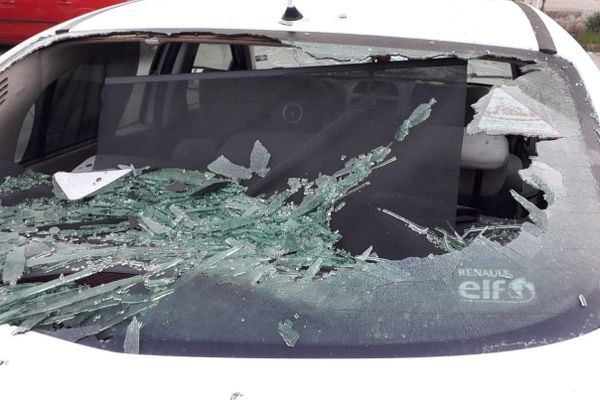 3 minori s-au ales cu dosar penal pentru distrugere