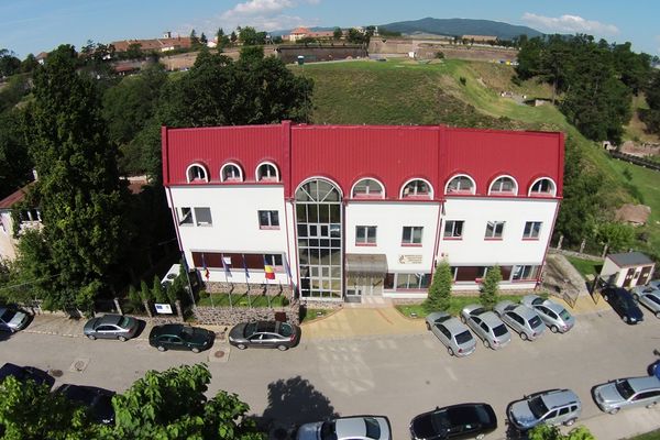 ADR CENTRU - Spaţii noi, moderne, pentru Start-up-uri în Făgăraş realizate prin fonduri REGIO