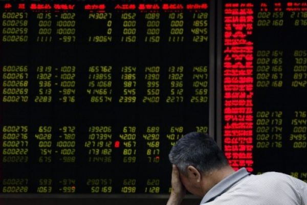 Analiză economică - Euro a scăzut, aurul și dolarul au crescut