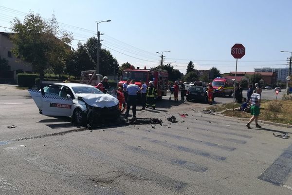 Accident în Cluj provocat de o șoferiță din Alba