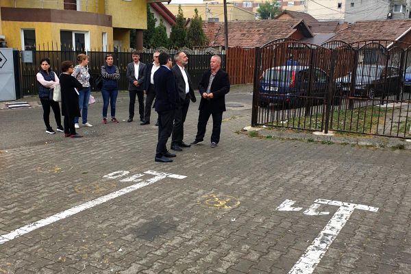 Conducerea primăriei Alba Iulia, întâlnire cu oamenii din Lumea Nouă