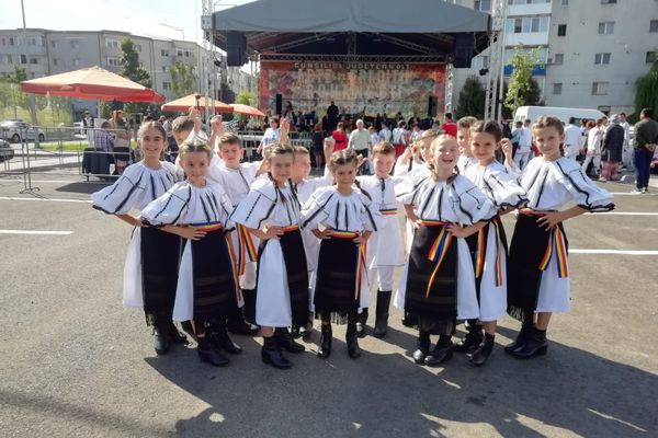 Noi premii pentru cursanții din cadrul Școlii de Arte și Meșteșuguri