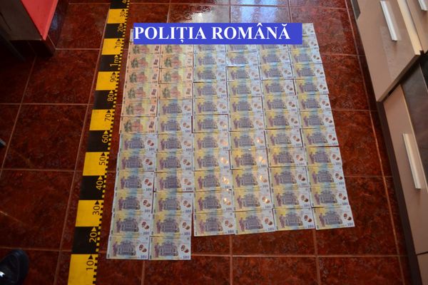 Rețea de hoți destructurată de polițiștii din Alba. Furturi din autovehicule de lux. Prejudiciu imens!