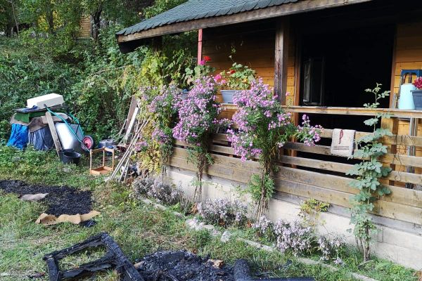 Încendiu la o cabană în Lunca Ampoiței. Proprietara a fost transportată la spital!