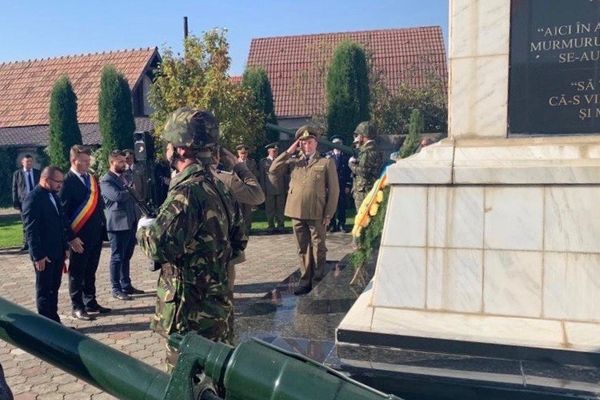 Ziua Armatei Române, marcată într-un cadru solemn la Sebeș