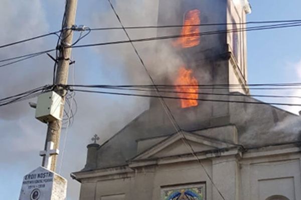 Încă o Biserică ARDE în județul Alba