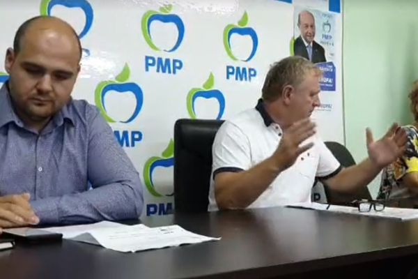 Cum se fac BLATURILE în politica locală? Oameni vânduți pentru liniștea unui edil !