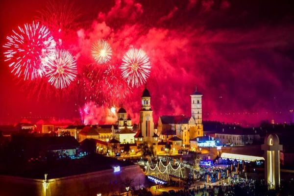 Alba Iulia 1 Decembrie 2019 : Spectacol piro-muzical "La mulți ani, România!"