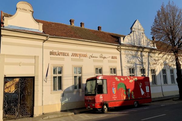 Manifestări dedicate Zilei Naționale a României la Biblioteca Judeţeană Alba