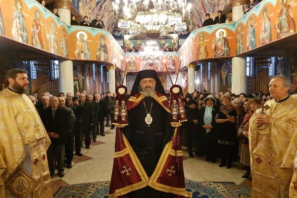 Arhiepiscopia Alba Iulia - Cât costă JURĂMINTELE BISERICII?