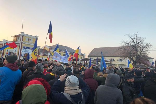 Marşul Unirii dă startul zilei de 1 Decembrie la Alba Iulia