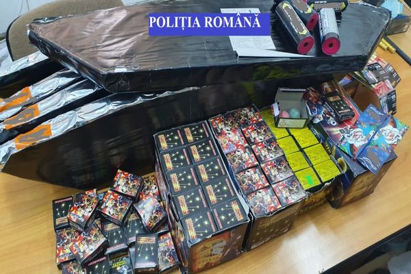 Peste 50 de kilograme de obiecte pirotehnice confiscate de la debutul acțiunii Foc de artificii 2019