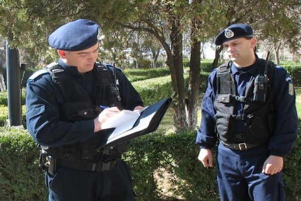 Intervenții ale jandarmilor din Alba. Amenzi pentru apelare nejustificată la 112 și tulburarea liniștii și ordinii publice 