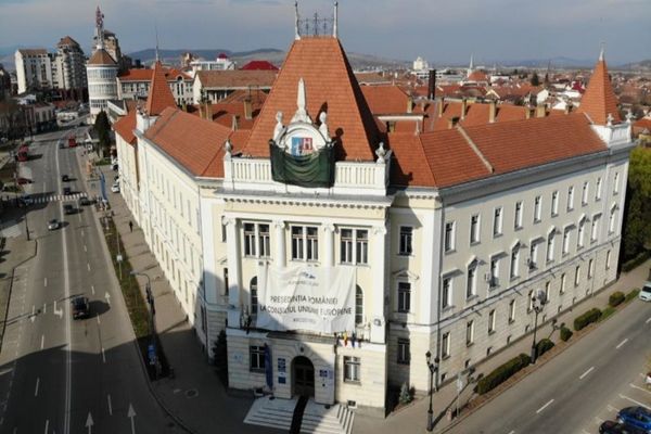 Adunarea Generală a Judecătorilor a decis suspendarea manifestărilor de protest la Curtea de Apel Alba Iulia
