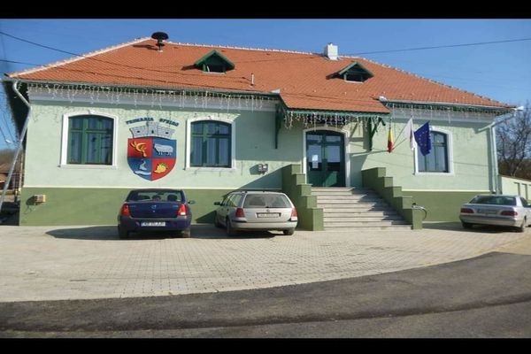 Primăria Șpring a dispus achiziționarea a două ,,pistolete" termometru cu infraroșu, care pot detecta temperatura corpului uman de la distanță