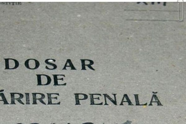 S-au lăudat pe Facebook că au bătut un polițist iar acum sunt cercetați penal pentru comunicare de informații false și instigare publică