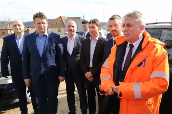 Cu Guvernul în autoizolare, Ministrul Transporturilor face vizite  de lucru în Alba